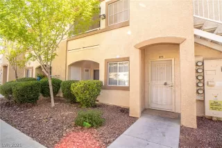 Photo #2: 2292391 Listing