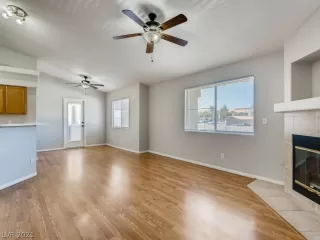 Photo #2: 2292433 Listing