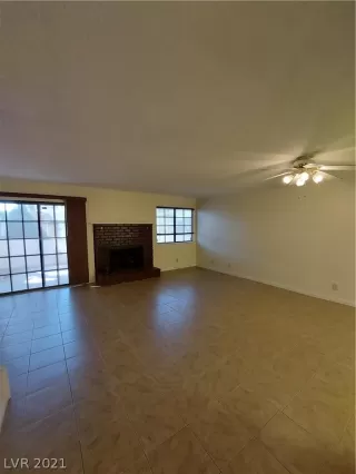 Photo #5: 2292454 Listing 