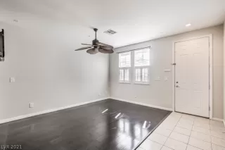 Photo #4: 2292471 Listing