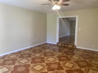 Photo #5: 2292480 Listing 