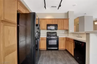 Photo #3: 2292488 Listing