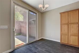 Photo #4: 2292488 Listing