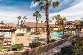 Photo #1: 2292491 Listing