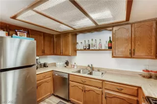 Photo #3: 2292530 Listing 