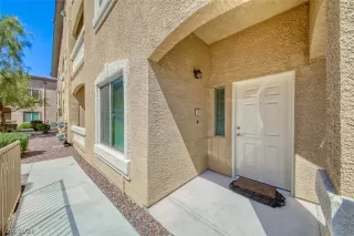 Photo #1: 2292563 Listing