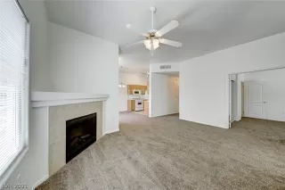 Photo #4: 2292563 Listing