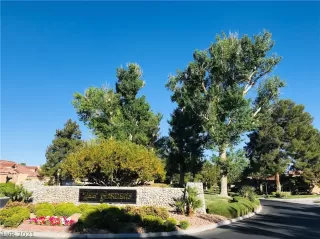 Photo #3: 2292575 Listing 