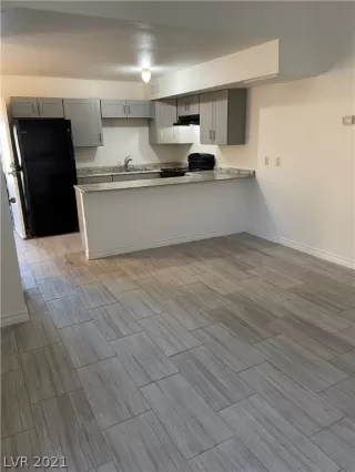 Photo #2: 2292589 Listing 