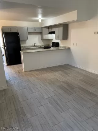 Photo #4: 2292589 Listing 