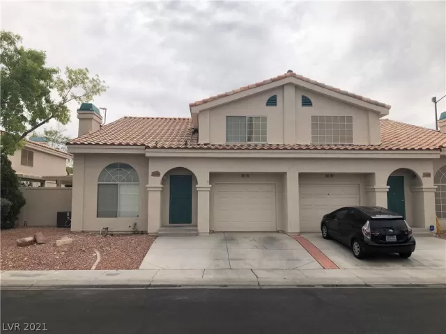MLS: 2292626 Condo For Sale