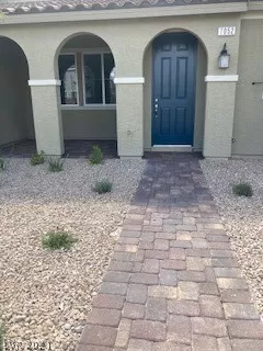 Photo #1: 2292629 Listing 