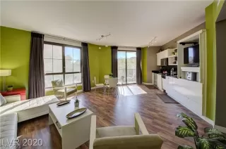 Photo #2: 2292669 Listing 