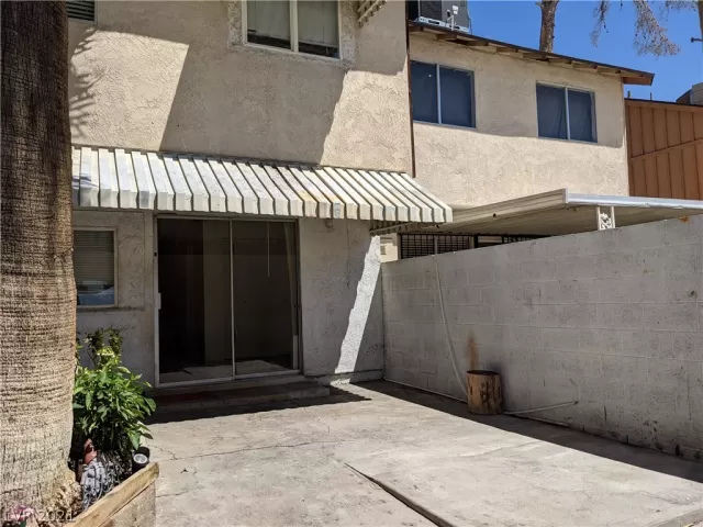 MLS: 2292672 Condo For Sale