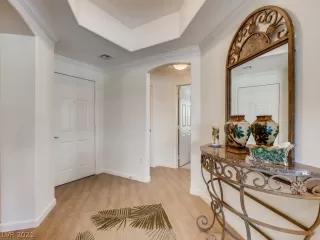 Photo #5: 2292695 Listing 