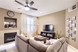 Photo #4: 2292700 Listing 