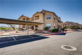 Photo #1: 2292742 Listing