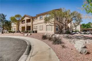 Photo #2: 2292742 Listing