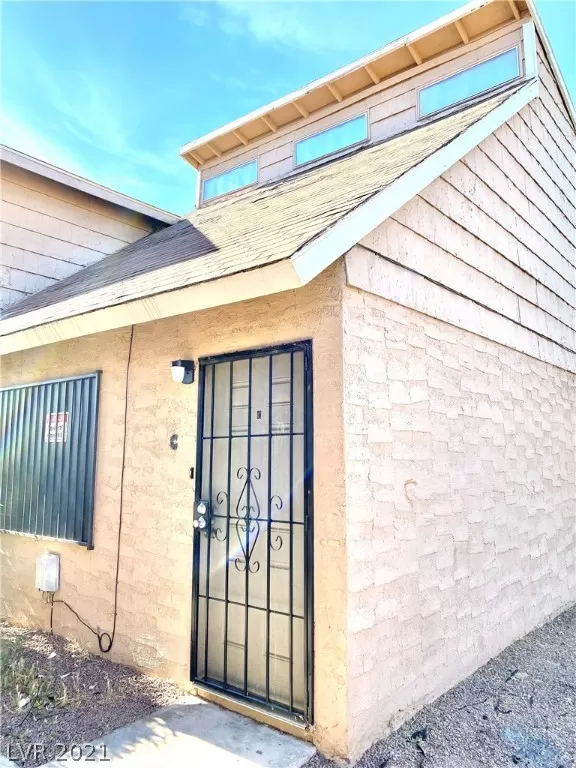 MLS: 2292752 Condo For Sale