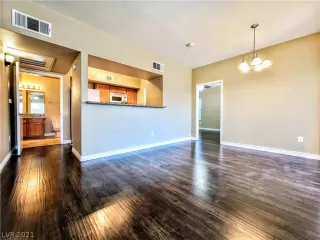 Photo #1: 2292770 Listing 