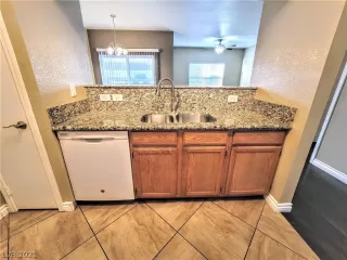 Photo #6: 2292770 Listing 