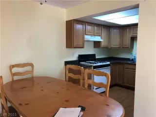 Photo #6: 2292773 Listing