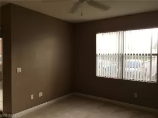 Photo #2: 2292785 Listing