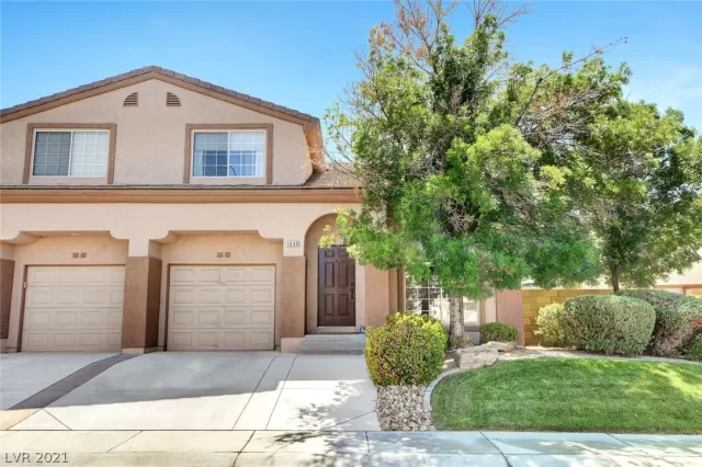 MLS: 2292803 Condo For Sale