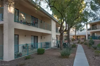 Photo #3: 2292834 Listing