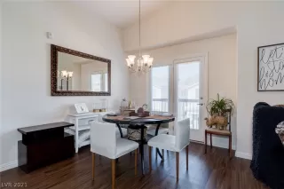 Photo #3: 2292835 Listing