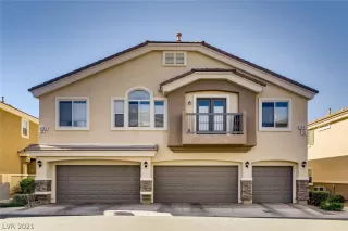 Photo #1: 2292847 Listing