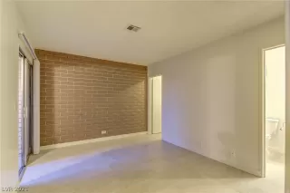 Photo #4: 2292858 Listing 