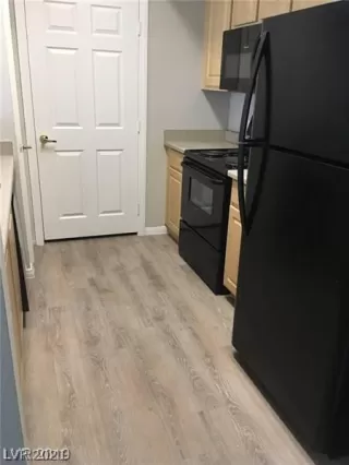 Photo #4: 2292859 Listing