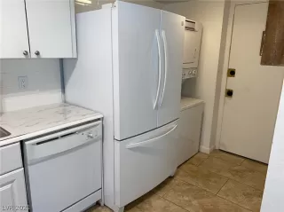 Photo #3: 2292861 Listing 