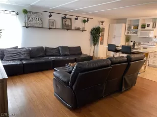 Photo #6: 2292861 Listing 