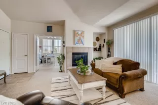 Photo #4: 2292891 Listing