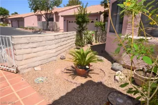 Photo #4: 2292905 Listing