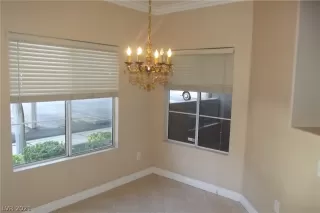 Photo #4: 2292932 Listing