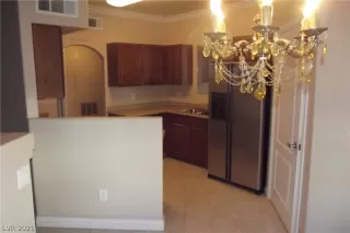 Photo #6: 2292932 Listing