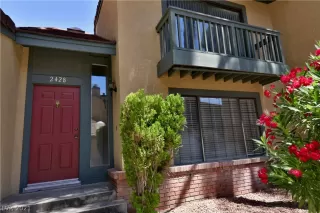 Photo #1: 2292937 Listing 