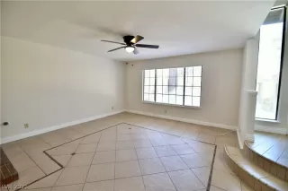 Photo #4: 2292937 Listing 