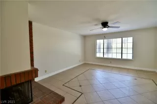 Photo #6: 2292937 Listing 