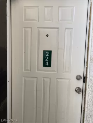 Photo #3: 2292954 Listing 