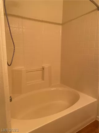 Photo #5: 2292954 Listing 