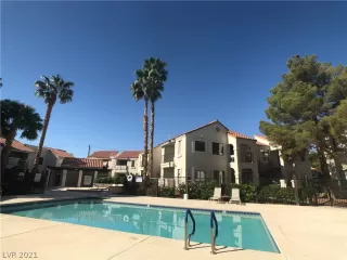 Photo #5: 2292970 Listing 