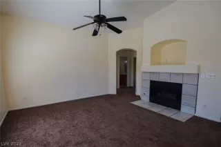 Photo #4: 2292992 Listing 