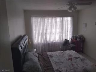 Photo #6: 2293008 Listing