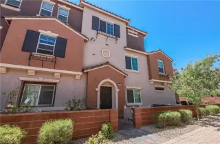 Photo #3: 2293022 Listing