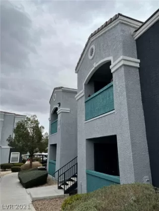 Photo #4: 2293033 Listing