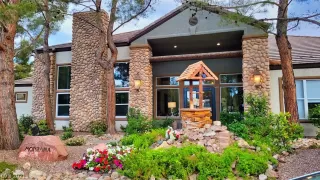 Photo #1: 2293042 Listing